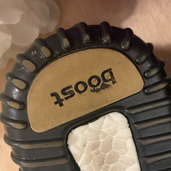 Adidas Yeezy Boost 350 Pirate Black 2016 release Men’s size 5 Good Condition - Picture 5 of 9